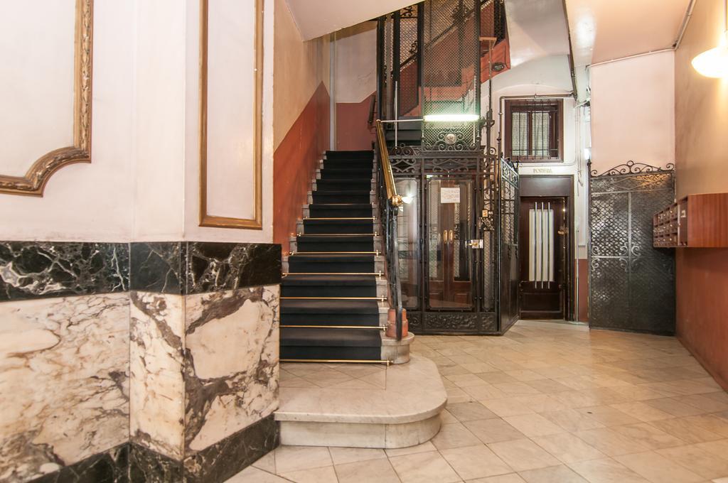 Apartamento Weflating Passeig De Gracia Barcelona Exterior foto